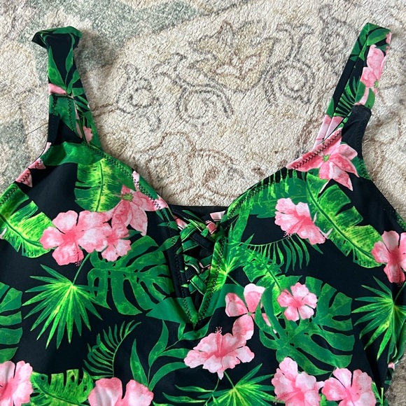 Balance Collections Women’s Size Small - Picture 3 of 9